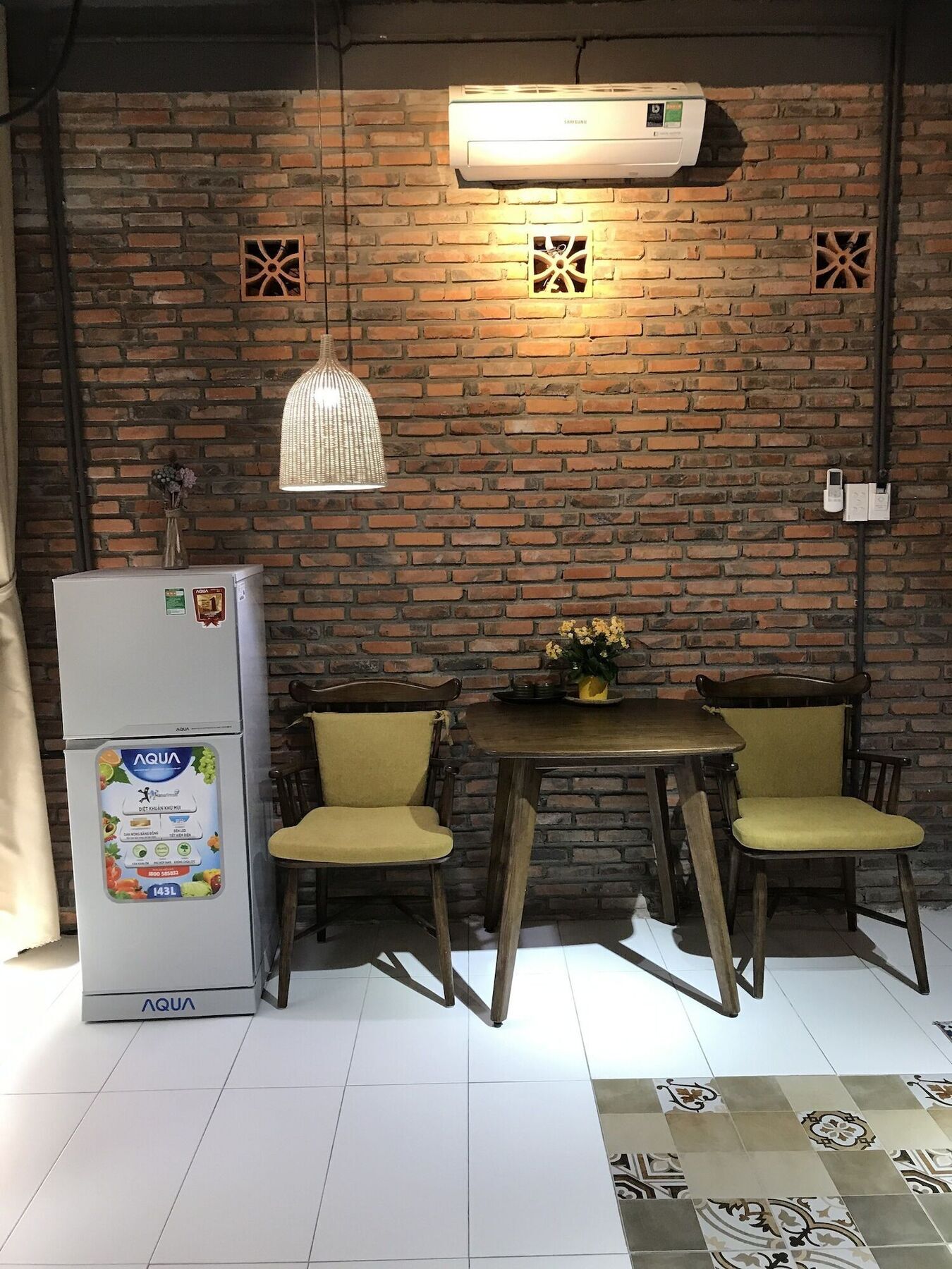ホテル Ngoi House ダナン市 エクステリア 写真