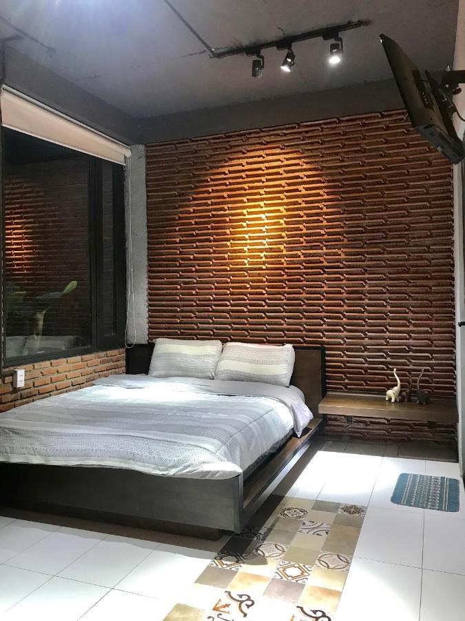 ホテル Ngoi House ダナン市 エクステリア 写真